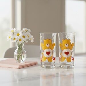 Care Bears Tenderheart Vintage Pizza Hut Lot of 2 1983 Glass Tumblers Identical